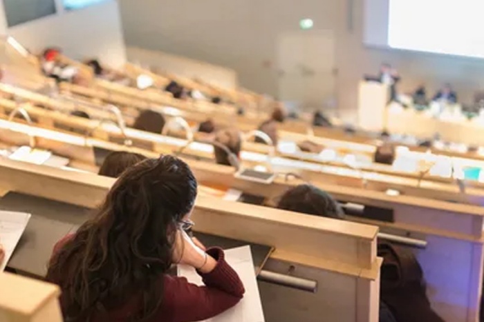 23 vakıf üniversitesi hakkında inceleme