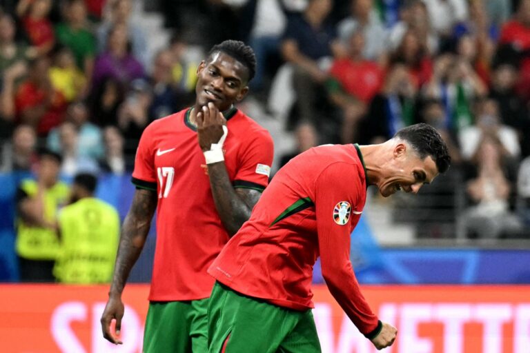Ronaldo milli takım kampından ayrılmıştı: Portekiz’in yeni 7 numarası Rafael Leao oldu